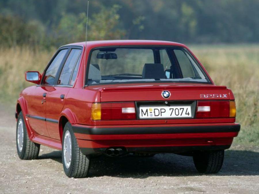  BMW 325iX Sedan 1987 года  (фото 5 из 5)